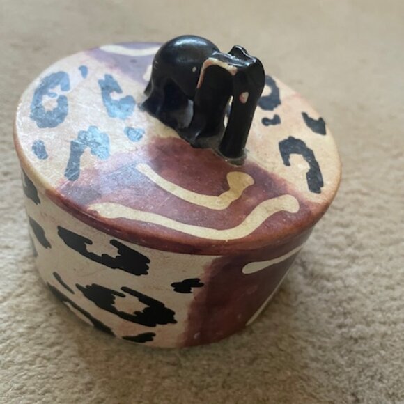 Stone Container with Elephant Lid - Picture 2 of 10